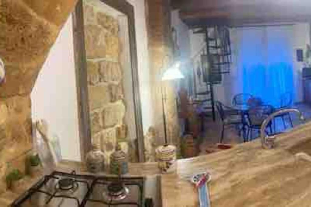 Loft Con Mansarda Apartment Castelvetrano Exterior photo